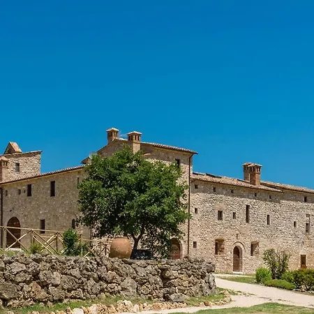 Villa Santa Illuminata 20, Emma *