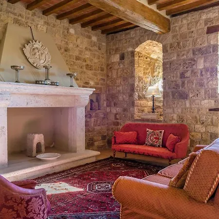 Santa Illuminata 20, Emma * Massa Martana