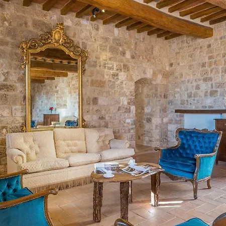 Villa Santa Illuminata 20&12 *