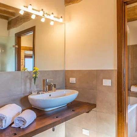 Santa Illuminata 20, Emma * Massa Martana