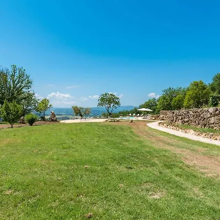 Santa Illuminata 20, Emma Massa Martana