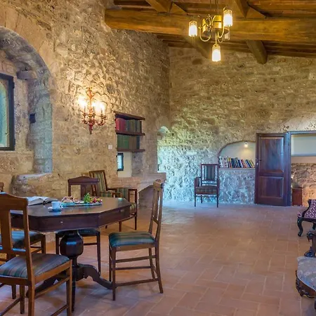 Santa Illuminata 20, Emma *