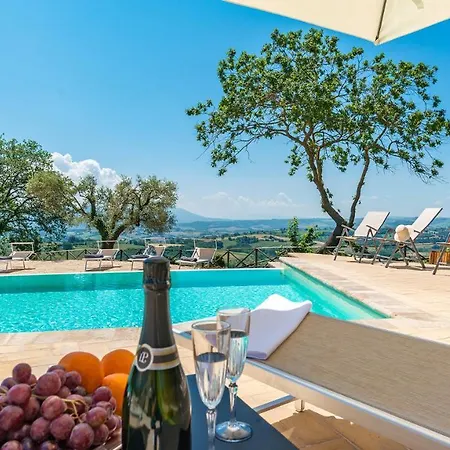 Villa Santa Illuminata 20, Emma *