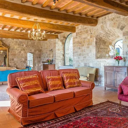 Villa Santa Illuminata 20, Emma *