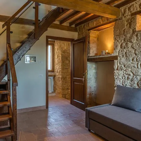 Santa Illuminata 20, Emma Villa Massa Martana