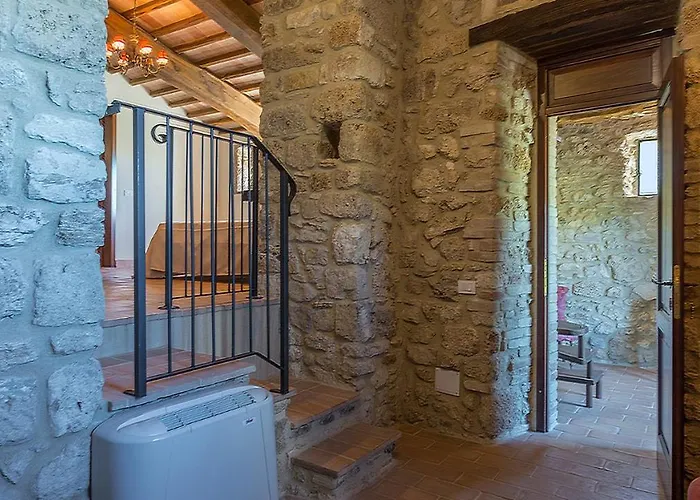 Santa Illuminata 20, Emma * Massa Martana