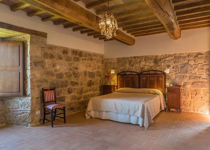 Santa Illuminata 20, Emma * Massa Martana