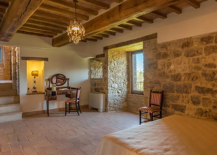 Villa Santa Illuminata 20, Emma