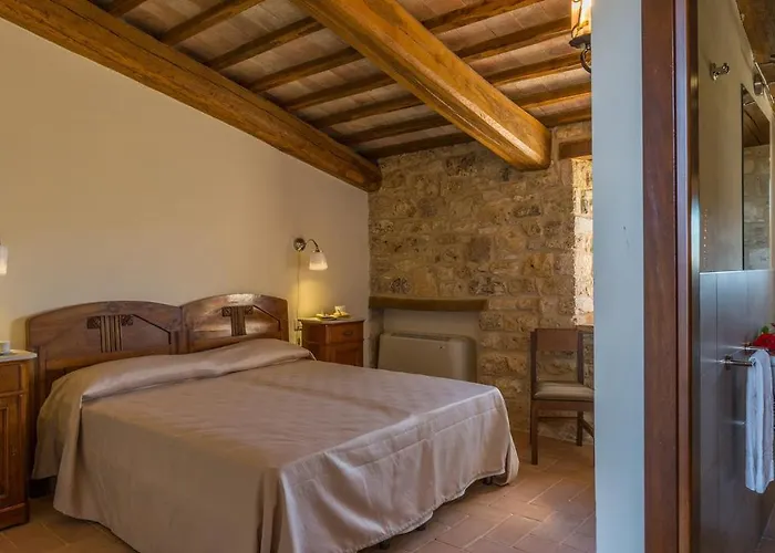 Santa Illuminata 20, Emma Villa