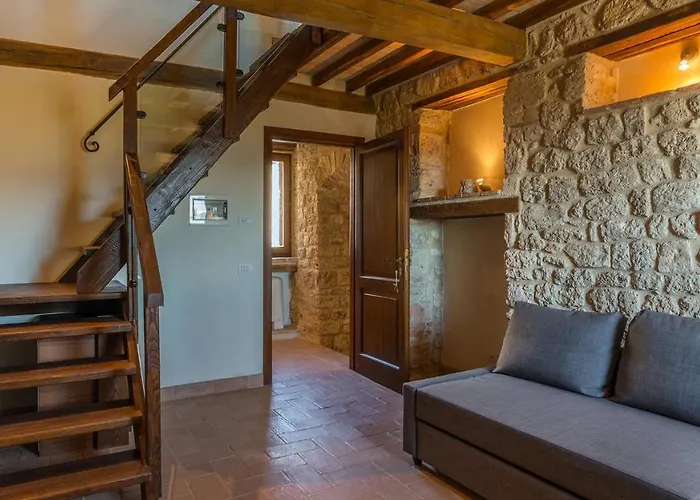 Santa Illuminata 20, Emma Villa Massa Martana